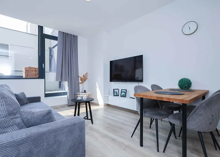 Apartment Mileticova- Stylish Close To The Center